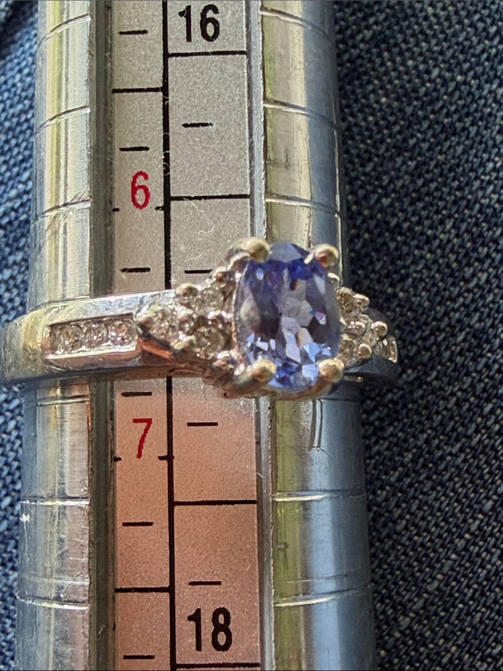 14KT WHITE GOLD  Lavender Sapphire Ring with Side diamonds